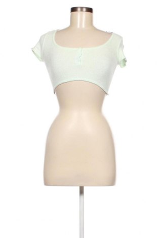 Дамска блуза Bershka, Размер XS, Цвят Зелен, Цена 3,04 лв.