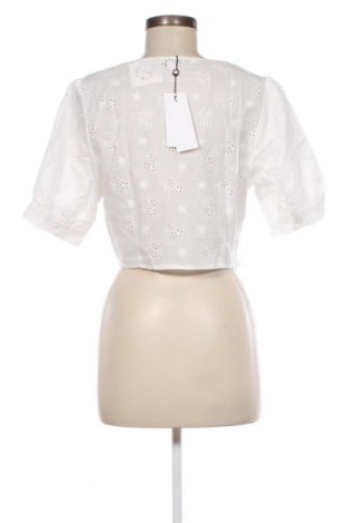 Γυναικεία μπλούζα Molly Bracken, Μέγεθος L, Χρώμα Λευκό, Τιμή 5,20 €