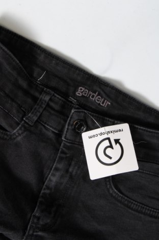 Dámske džínsy  Atelier GARDEUR, Veľkosť S, Farba Čierna, Cena  2,45 €