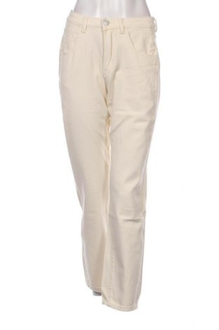 Damen Jeans DAZY, Größe M, Farbe Ecru, Preis 4,74 €