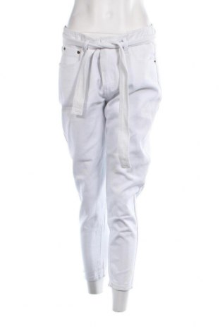 Γυναικείο Τζίν Molly Bracken, Μέγεθος S, Χρώμα Λευκό, Τιμή 8,97 €