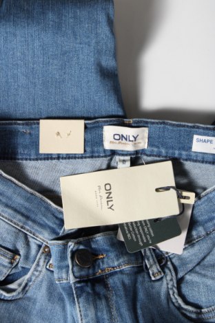 Dámske džínsy  ONLY, Veľkosť M, Farba Modrá, Cena  5,96 €