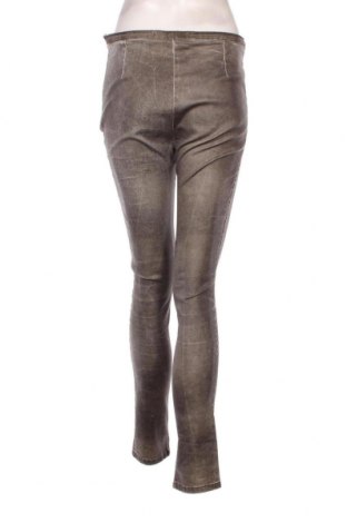 Damen Jeans Passport, Größe M, Farbe Grau, Preis 3,03 €