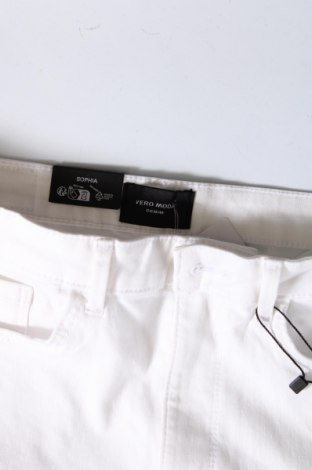 Damen Jeans Vero Moda, Größe M, Farbe Weiß, Preis € 35,05