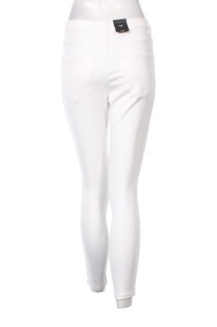 Γυναικείο Τζίν Vero Moda, Μέγεθος M, Χρώμα Λευκό, Τιμή 35,05 €