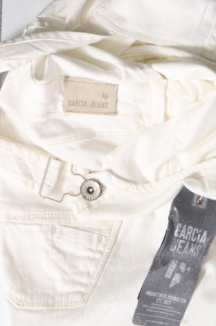 Дамски гащеризон Garcia Jeans, Размер XS, Цвят Бял, Цена 117,00 лв.