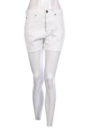 Дамски къс панталон Ajc, Размер M, Цвят Бял, Цена 9,92 лв.