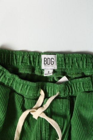 Дамски къс панталон BDG, Размер S, Цвят Зелен, Цена 72,00 лв.