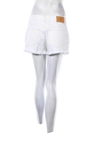 Damen Shorts BDG, Größe M, Farbe Weiß, Preis € 4,08