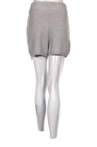 Дамски къс панталон Etam, Размер L, Цвят Сив, Цена 72,00 лв.
