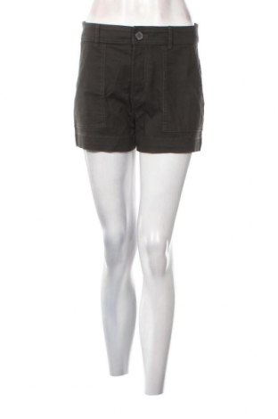 Дамски къс панталон H&M, Размер M, Цвят Зелен, Цена 4,75 лв.