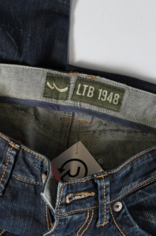 Γυναικείο κοντό παντελόνι Ltb, Μέγεθος M, Χρώμα Μπλέ, Τιμή 7,79 €