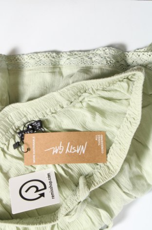 Γυναικείο κοντό παντελόνι Nasty Gal, Μέγεθος M, Χρώμα Πράσινο, Τιμή 37,11 €