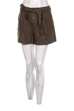 Γυναικείο κοντό παντελόνι ONLY, Μέγεθος M, Χρώμα Πράσινο, Τιμή 5,16 €