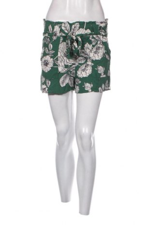 Γυναικείο κοντό παντελόνι ONLY, Μέγεθος S, Χρώμα Πράσινο, Τιμή 3,92 €