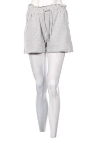 Damen Shorts Pieces, Größe S, Farbe Grau, Preis 20,62 €
