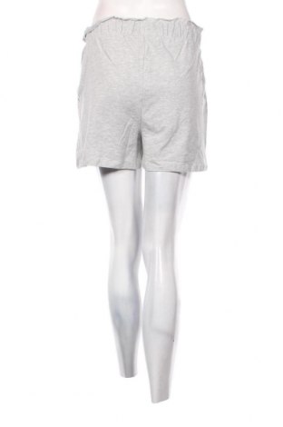 Damen Shorts Pieces, Größe S, Farbe Grau, Preis 20,62 €