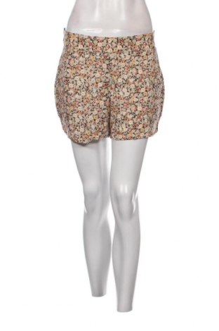 Γυναικείο κοντό παντελόνι Pieces, Μέγεθος M, Χρώμα Πολύχρωμο, Τιμή 4,12 €