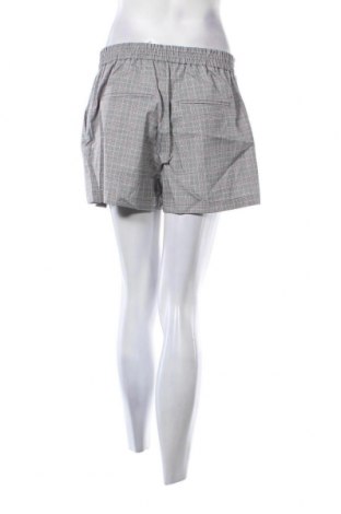 Pantaloni scurți de femei Pull&Bear, Mărime L, Culoare Gri, Preț 21,41 Lei