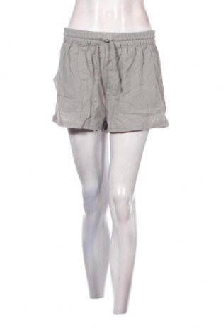 Damen Shorts Pull&Bear, Größe L, Farbe Grün, Preis 5,11 €