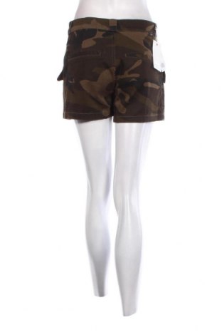 Дамски къс панталон Reiko, Размер S, Цвят Многоцветен, Цена 9,52 лв.