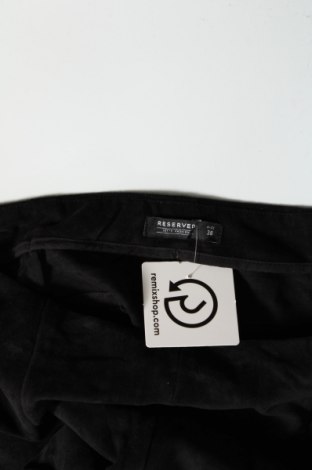 Дамски къс панталон Reserve, Размер M, Цвят Черен, Цена 24,00 лв.