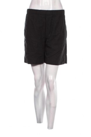Дамски къс панталон Samsoe & Samsoe, Размер L, Цвят Черен, Цена 16,32 лв.