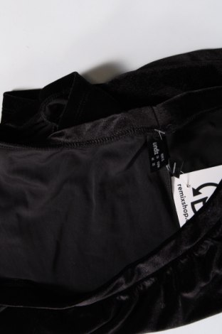 Дамски къс панталон Undiz, Размер XL, Цвят Черен, Цена 8,64 лв.