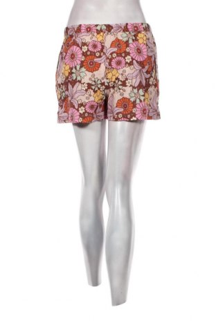 Damen Shorts Urban Outfitters, Größe S, Farbe Mehrfarbig, Preis 37,11 €