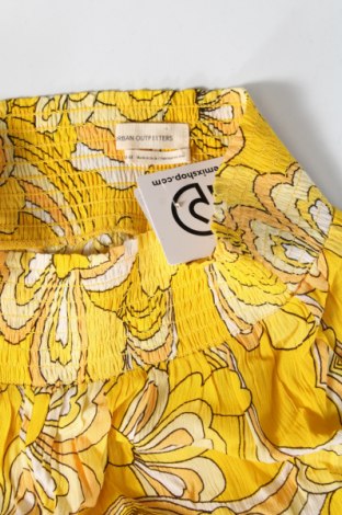 Damen Shorts Urban Outfitters, Größe M, Farbe Gelb, Preis 4,08 €