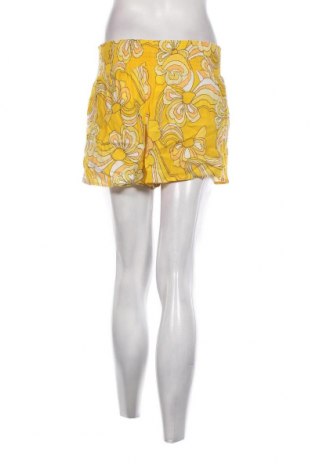 Damen Shorts Urban Outfitters, Größe M, Farbe Gelb, Preis 4,08 €