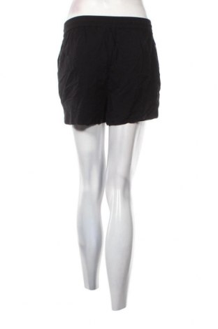 Дамски къс панталон Vero Moda, Размер S, Цвят Черен, Цена 9,20 лв.