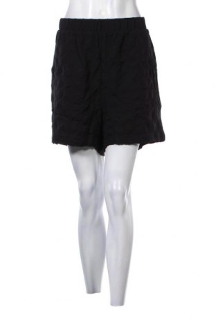 Дамски къс панталон Vero Moda, Размер M, Цвят Черен, Цена 8,80 лв.