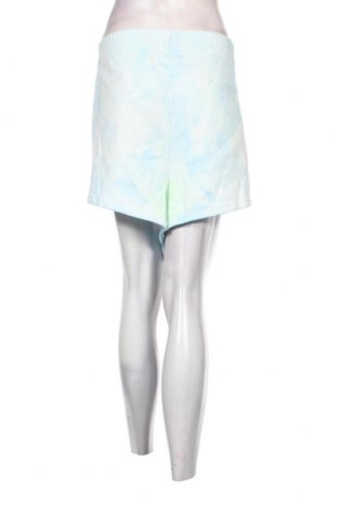Γυναικείο κοντό παντελόνι Weekday, Μέγεθος 3XL, Χρώμα Πολύχρωμο, Τιμή 5,92 €
