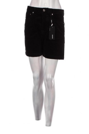Γυναικείο κοντό παντελόνι Weekday, Μέγεθος M, Χρώμα Μαύρο, Τιμή 14,43 €