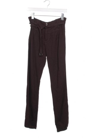 Дамски панталон Chevignon, Размер XS, Цвят Кафяв, Цена 4,41 лв.