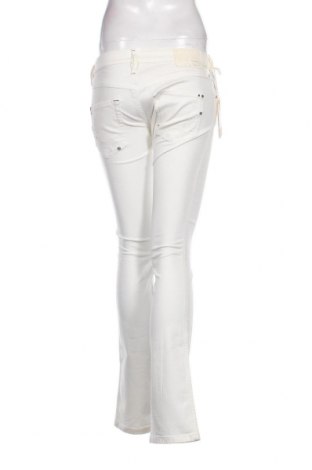 Дамски панталон Diesel, Размер S, Цвят Бял, Цена 377,00 лв.