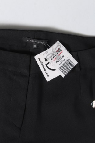 Pantaloni de femei La Mode Est A Vous, Mărime S, Culoare Negru, Preț 27,99 Lei