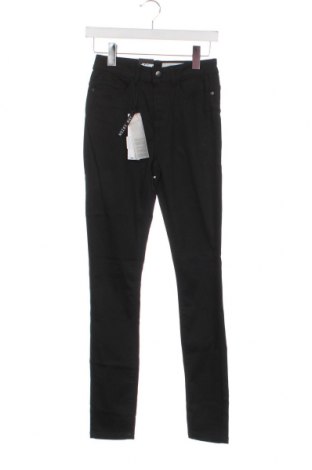 Дамски панталон Noisy May, Размер S, Цвят Черен, Цена 10,58 лв.