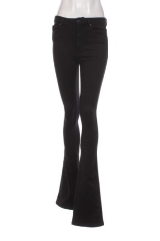 Дамски панталон ONLY, Размер M, Цвят Черен, Цена 19,44 лв.
