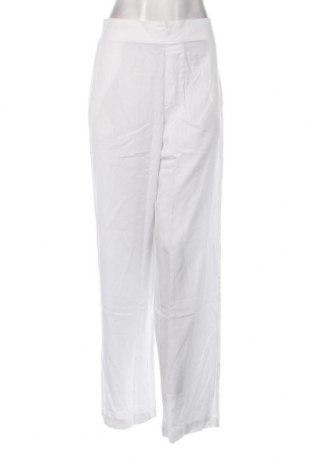 Дамски панталон RAERE by Lorena Rae, Размер M, Цвят Бял, Цена 146,00 лв.