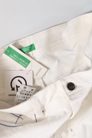 Damskie spodnie United Colors Of Benetton, Rozmiar XS, Kolor Biały, Cena 231,89 zł
