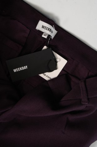 Γυναικείο παντελόνι Weekday, Μέγεθος M, Χρώμα Βιολετί, Τιμή 42,27 €