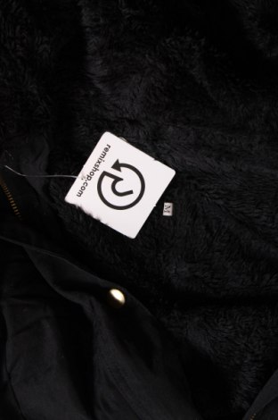 Dámska bunda , Veľkosť M, Farba Čierna, Cena  6,91 €