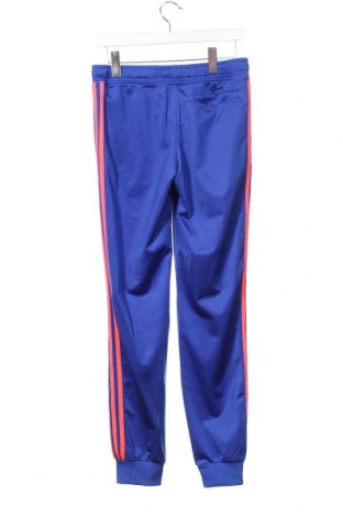Детско спортно долнище Adidas, Размер 15-18y/ 170-176 см, Цвят Син, Цена 26,00 лв.