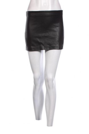 Kožená sukně  Urban Outfitters, Velikost XS, Barva Černá, Cena  1 261,00 Kč
