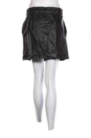 Кожена пола Zara Knitwear, Размер S, Цвят Черен, Цена 3,40 лв.