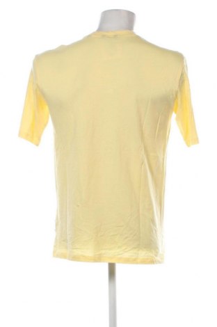 Ανδρικό t-shirt Only & Sons, Μέγεθος S, Χρώμα Κίτρινο, Τιμή 10,82 €