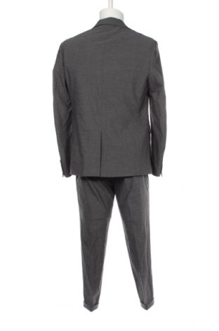 Мъжки костюм Hugo Boss, Размер M, Цвят Сив, Цена 619,00 лв.