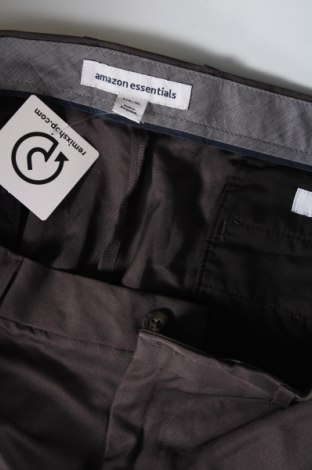 Pantaloni de bărbați Amazon Essentials, Mărime XXL, Culoare Gri, Preț 52,96 Lei